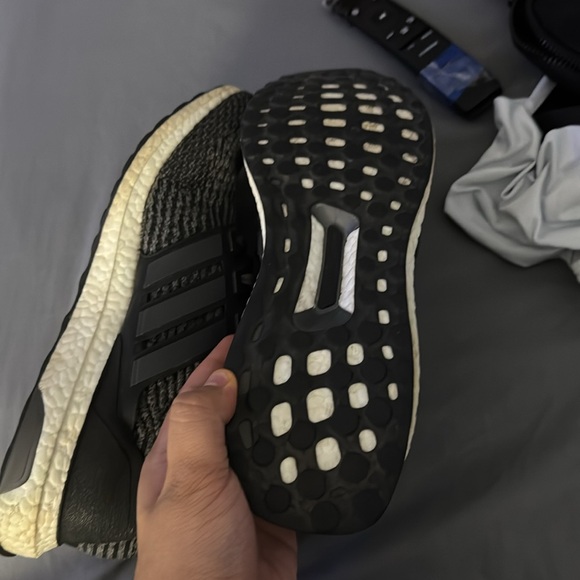 Adidas ultra boost size 11 - Picture 6 of 6